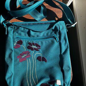 Haiku Blossom bag by Sharon Eisenhauer